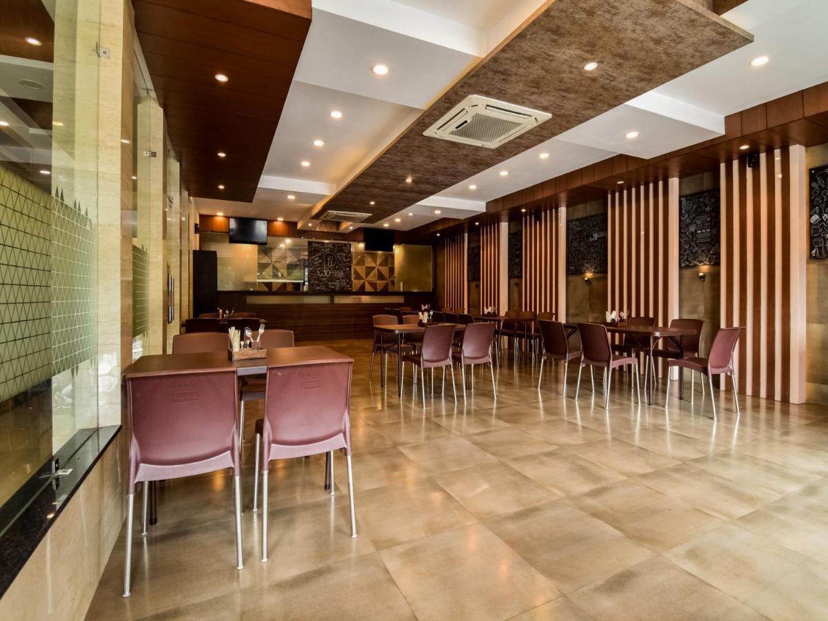 Hotel Capital O 36319 10 Square 3*